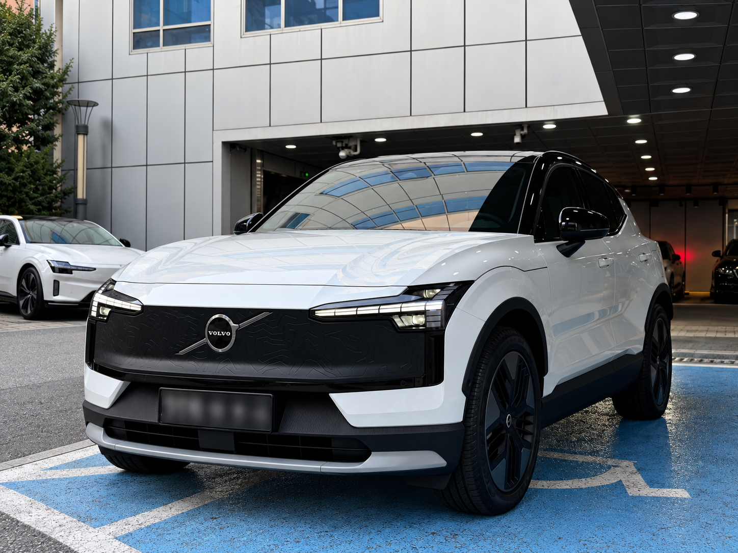 볼보 EX30 출고 차량